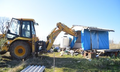 YENİŞEHİR’DE KAÇAK YAPILAR TEK TEK YIKILIYOR