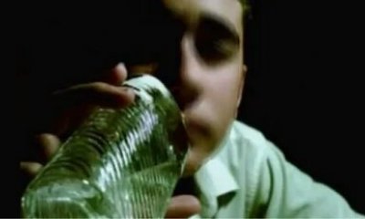 KOLONYA İÇTİ HAYATTAN KOPTU!